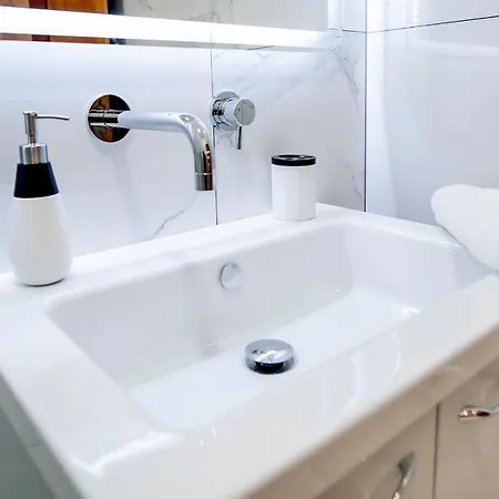Apartman Karmen *